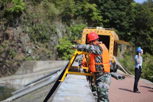 水库大坝堵漏